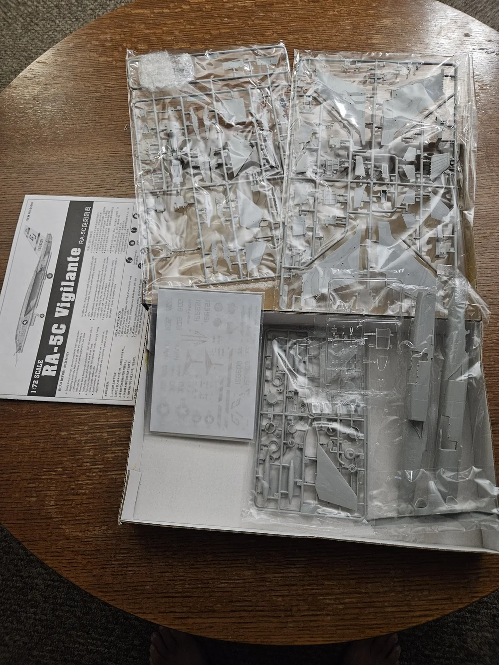 Trumpeter 1/72 scale RA-5C Vigilante Model Kit